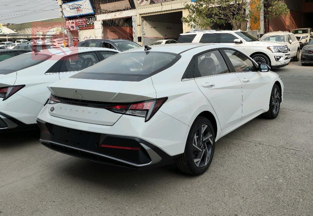 هیوندای ئەلەنترا